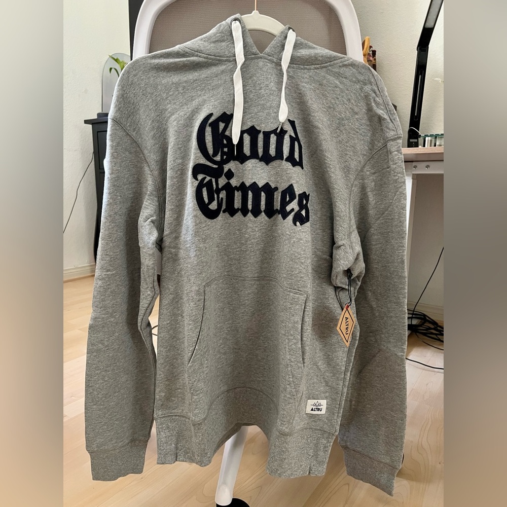 ALTRU SWEATER
